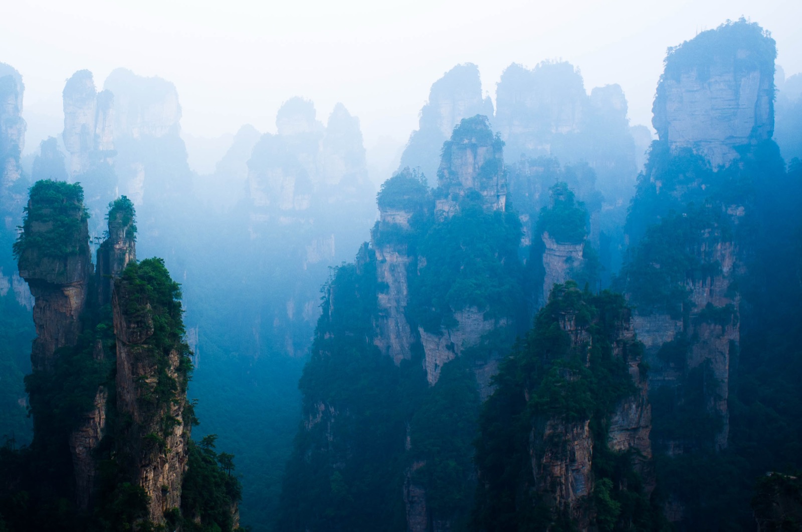 Dramatic sandstone pillars and forested peaks in Zhangjiajie